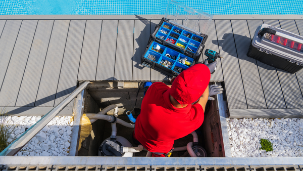 Pool Autofill vs. Pool Returns: Water Maintenance Showdown